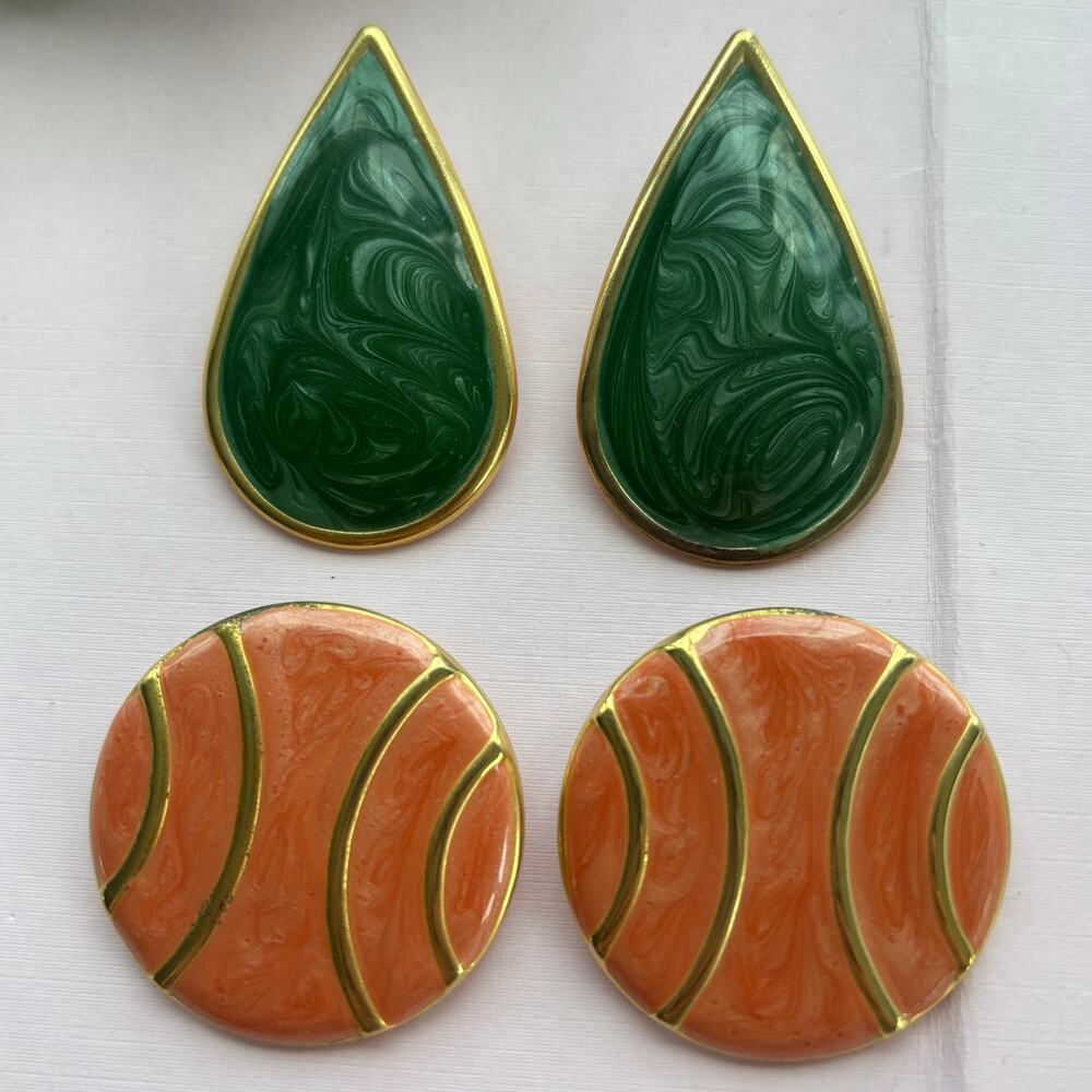 2 pair VINTAGE Enamel 1980’s Post Earrings
